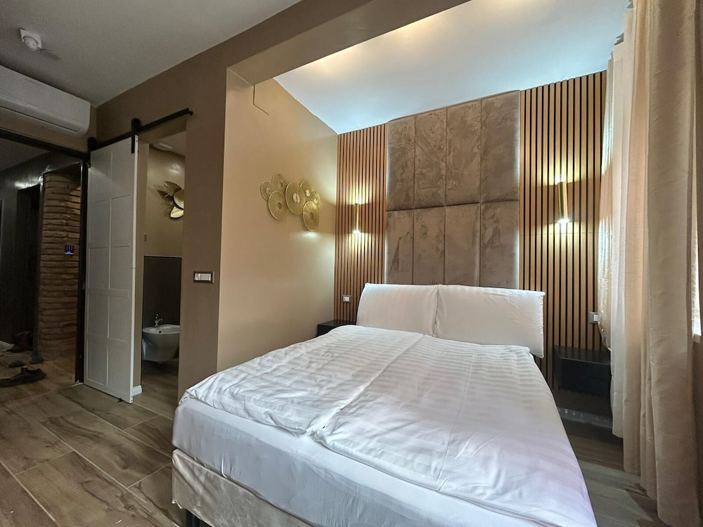 Deluxe Double Room, City View