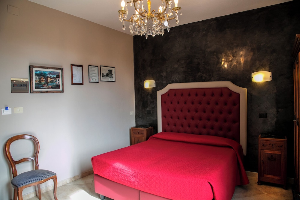 Double or Twin Room photo 1
