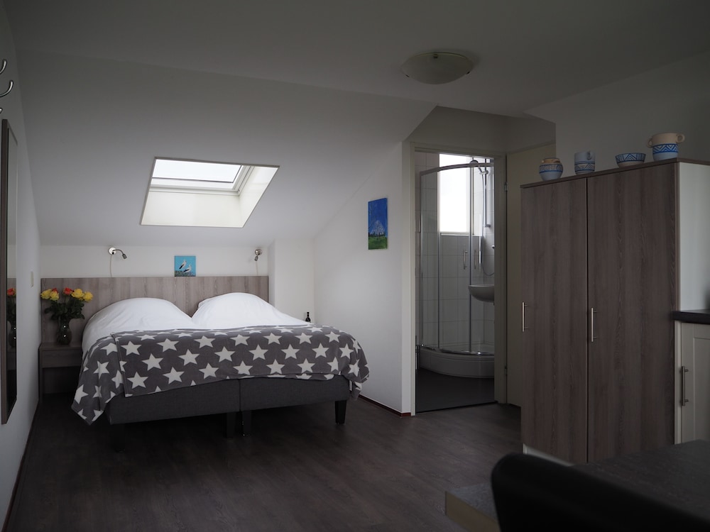 Studio Suite photo 2