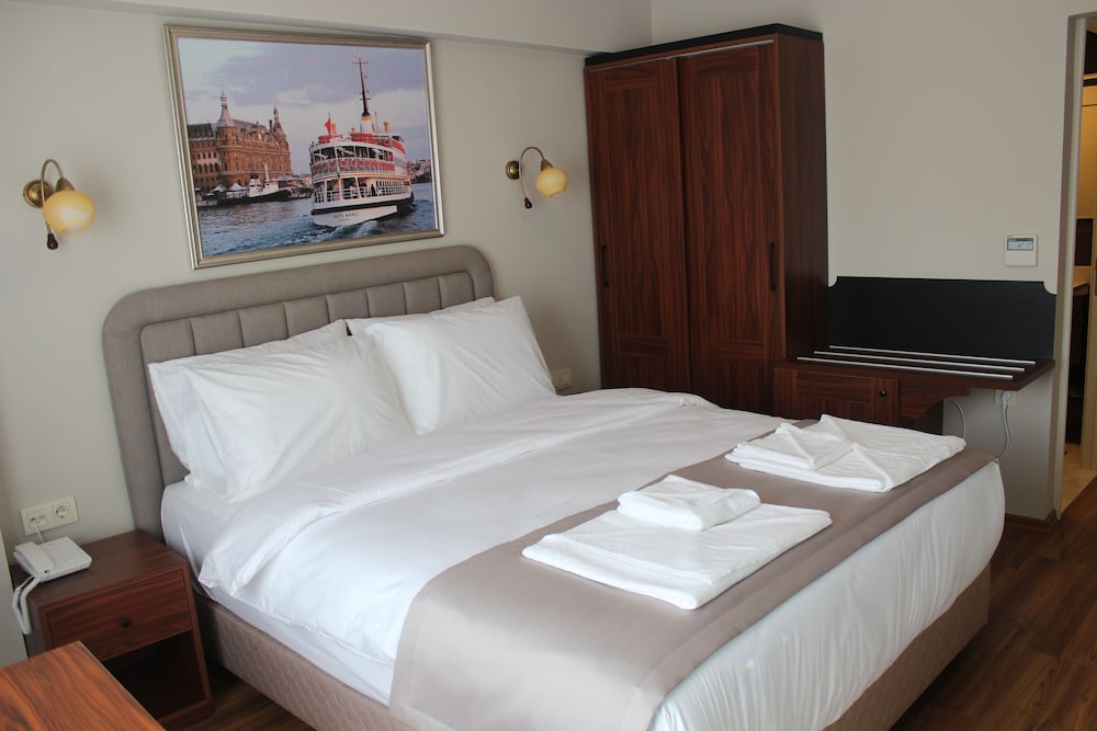 Economy Double Room photo 3