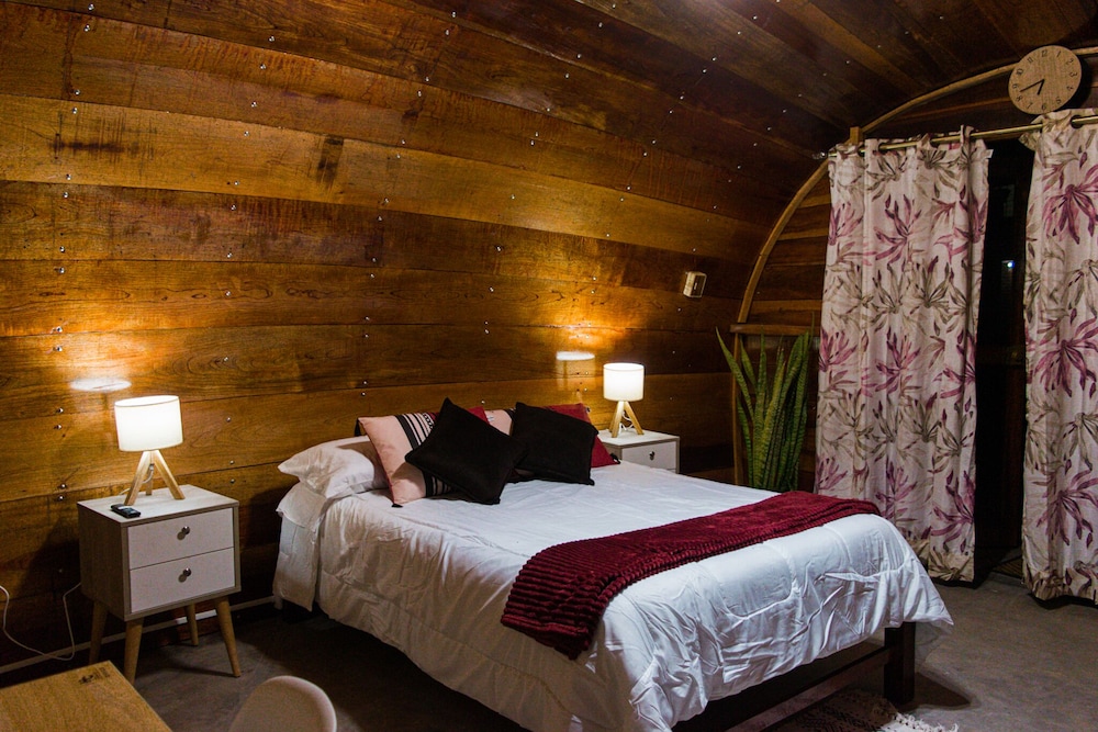 Comfort Cabin, 1 Queen Bed photo 1