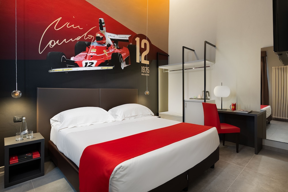 Deluxe Double Room - Photo 11