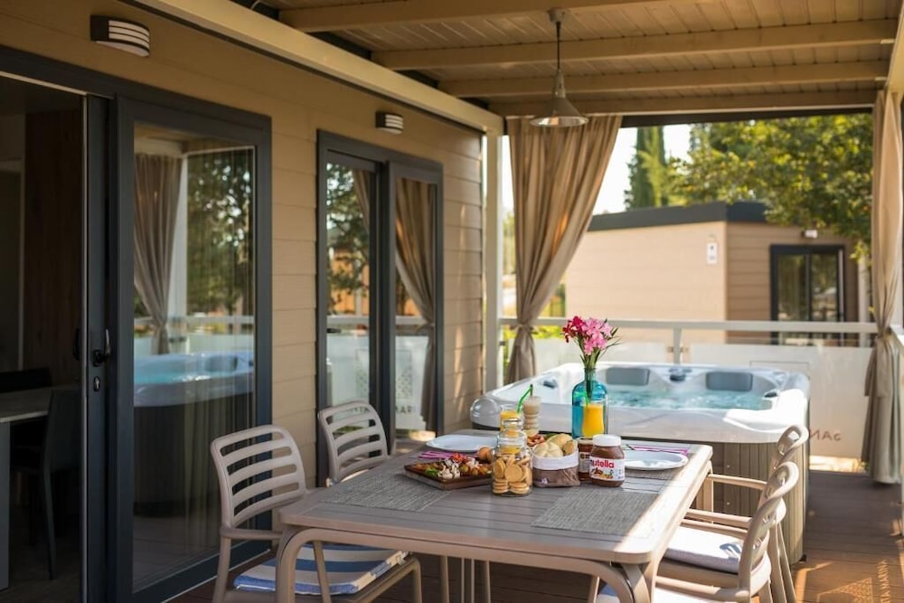 Premium Relax Two-Bedroom Mobile Home