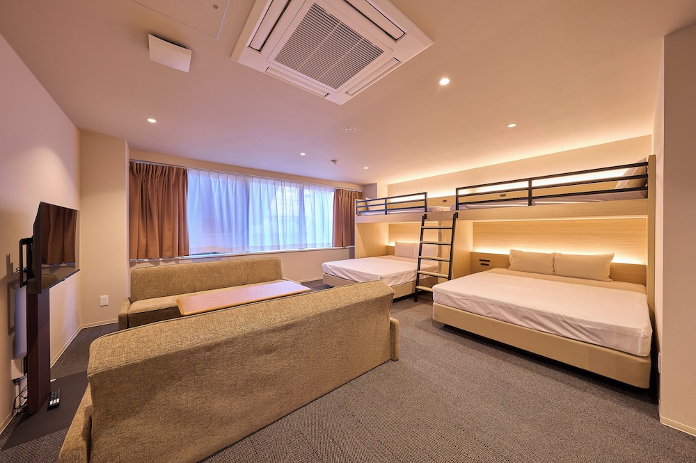 Private Family Room for 5-7 with Private Shower room, Non Smoking