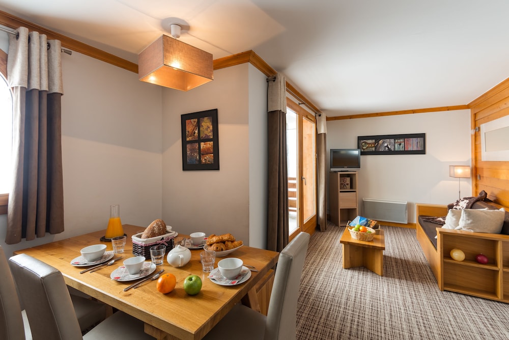 1 bedroom Apartment with CABIN OR 2 BEDROOM apt 6 pers