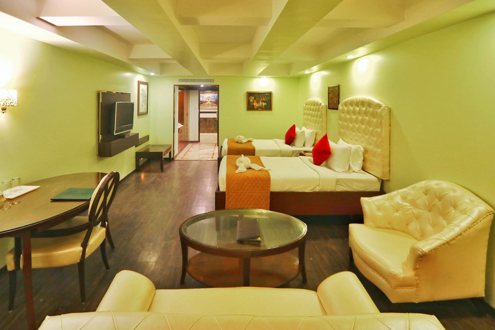 Deluxe Room, 2 Twin Beds, Non Smoking - Photo 1