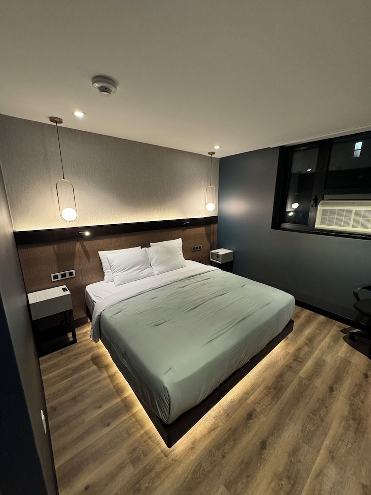 Deluxe Single Room photo 2