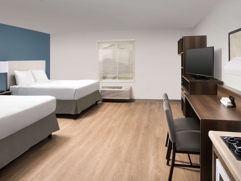 Standard Room, 2 Queen Beds, Non Smoking photo 1