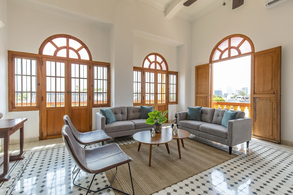 Apartment, 2 Bedrooms, Balcony, Pool View