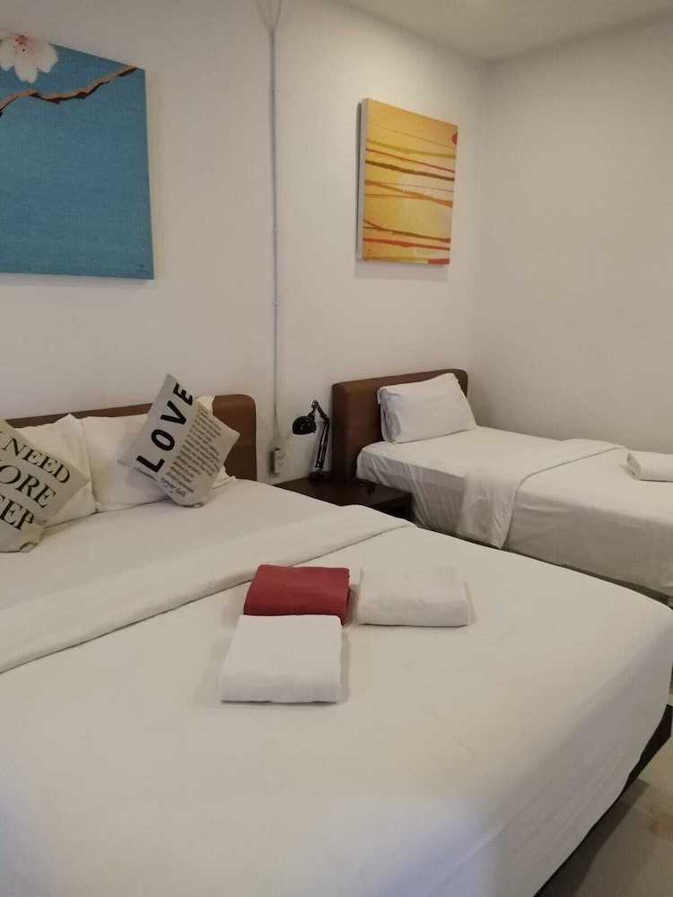 Deluxe Apartment, Multiple Beds photo 2