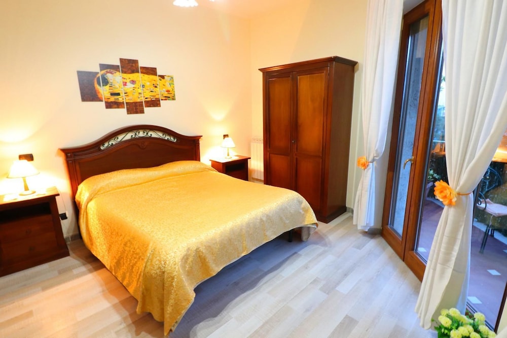 Apartment, 1 Bedroom, Smoking, Balcony