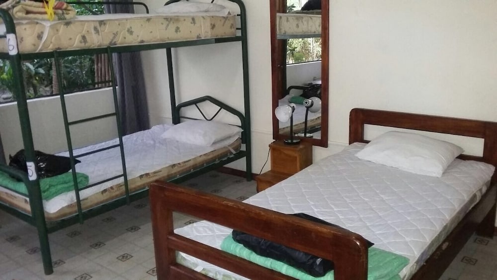 Family Suite, 2 Bedrooms, Garden View, Garden Area photo 3