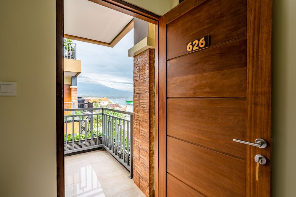 Deluxe Room - Photo 2