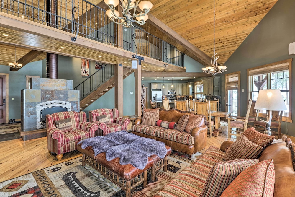 House (4 Bedrooms) photo 1