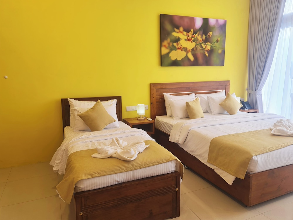 Deluxe Triple Room, Balcony, Mountain View
