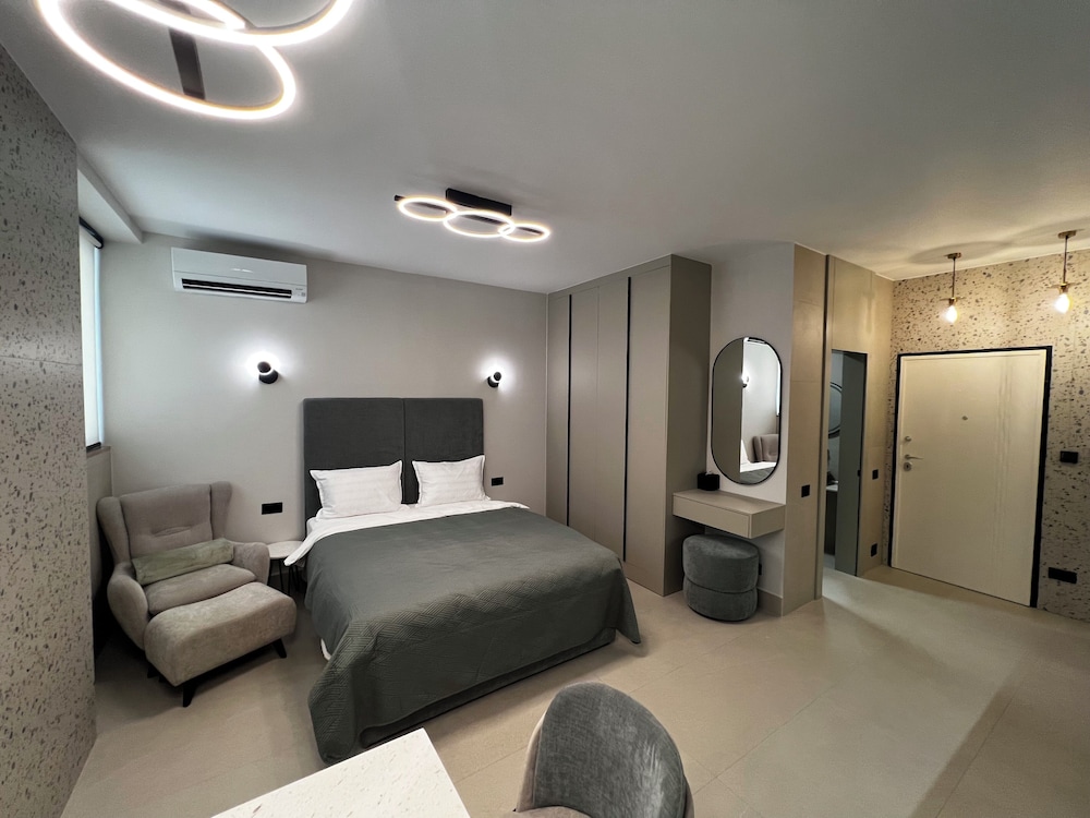 Deluxe Studio Suite, Beachside