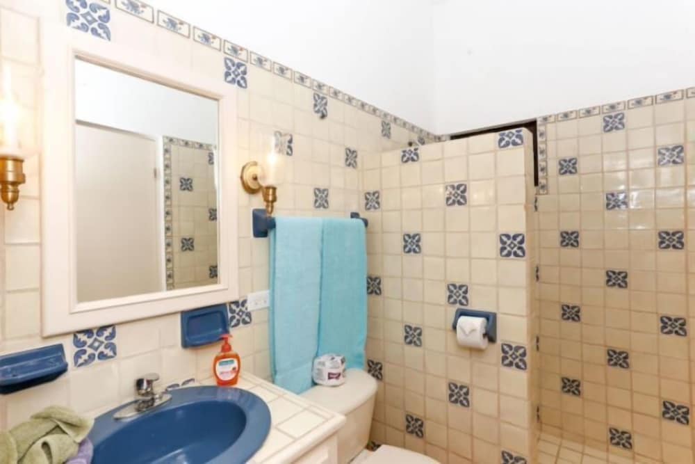 Family Townhome, 4 Bedrooms photo 2