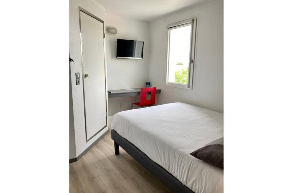 Standard Room, 1 Double Bed - Photo 5