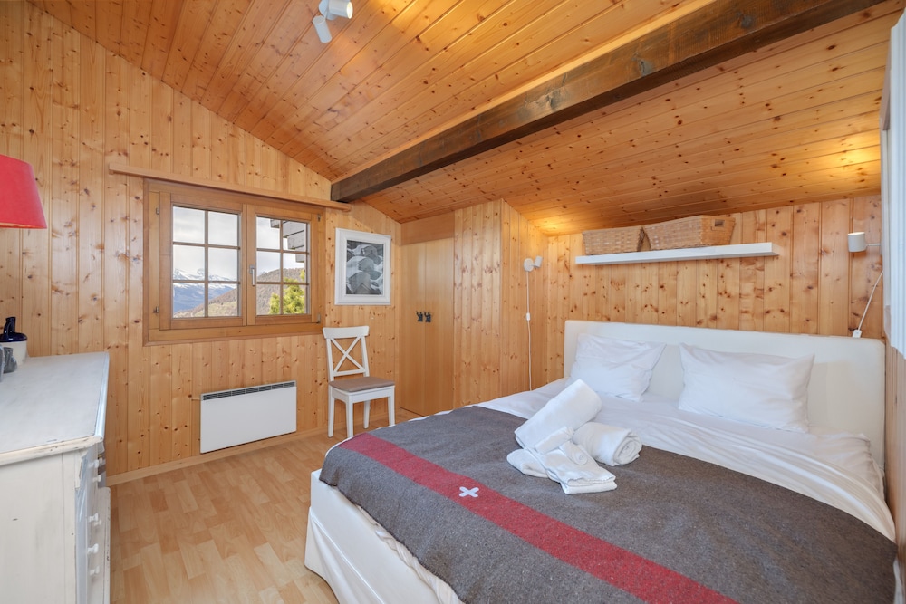 Chalet (5 Bedrooms)