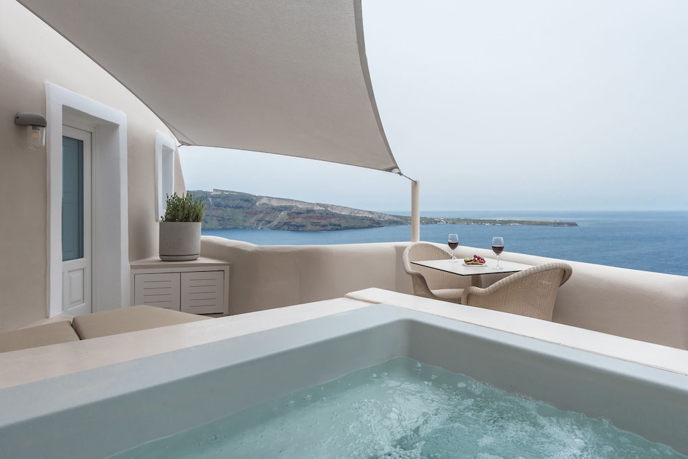 Junior Suite, Hot Tub (Sunset View) - Photo 9