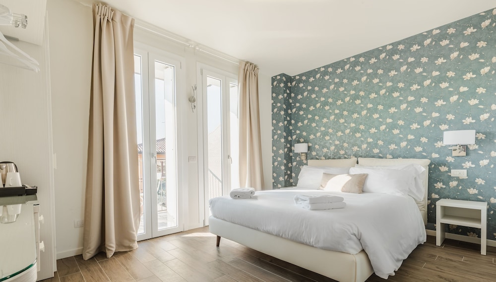 Deluxe Double Room, Balcony