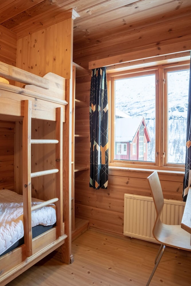 Basic Twin Room photo 1