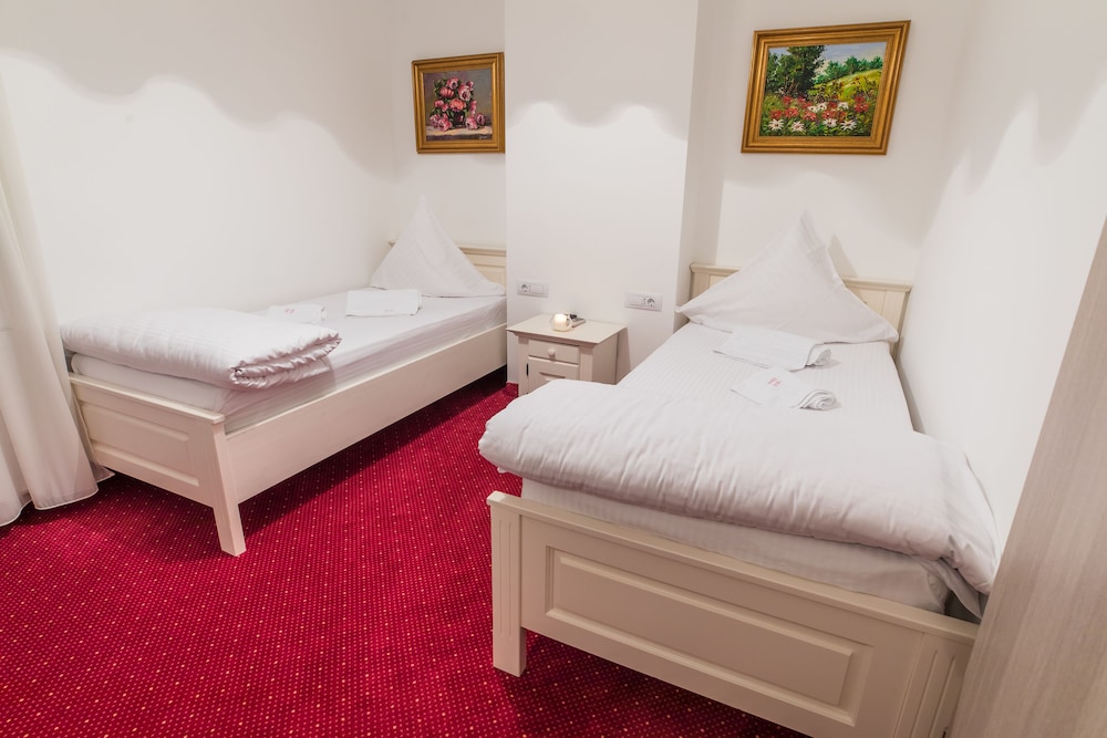 Comfort Twin Room