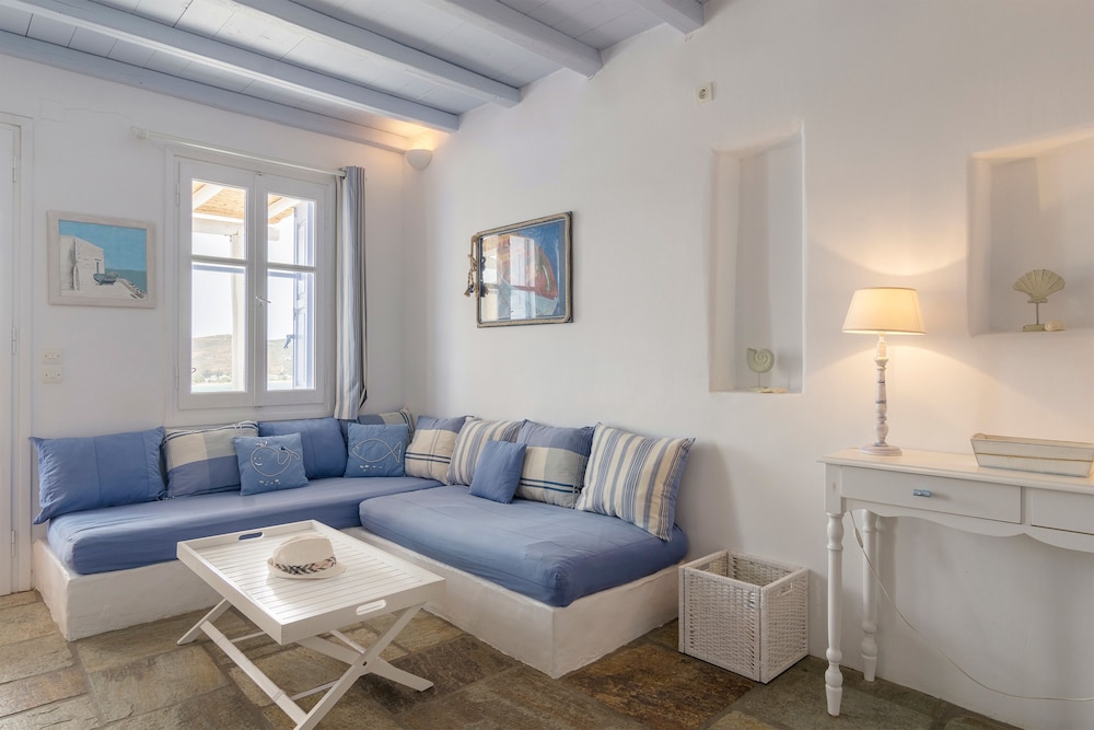 House, 2 Bedrooms (Livadi 4) photo 1