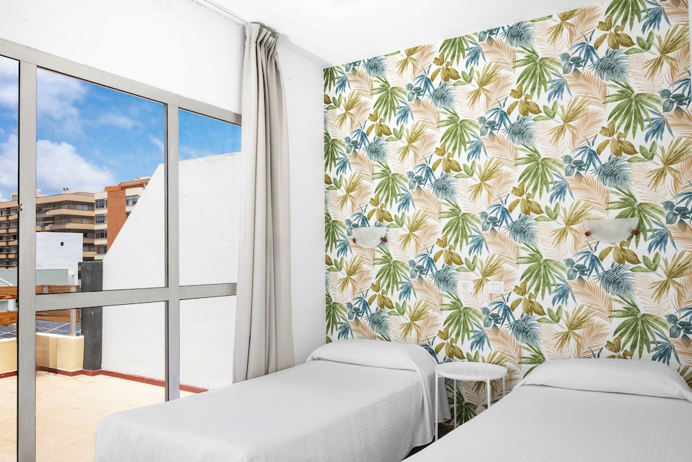 Double Room - Photo 7