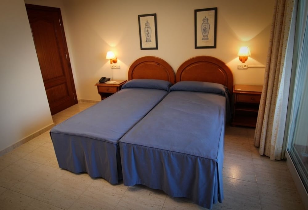 Triple Room - Photo 1