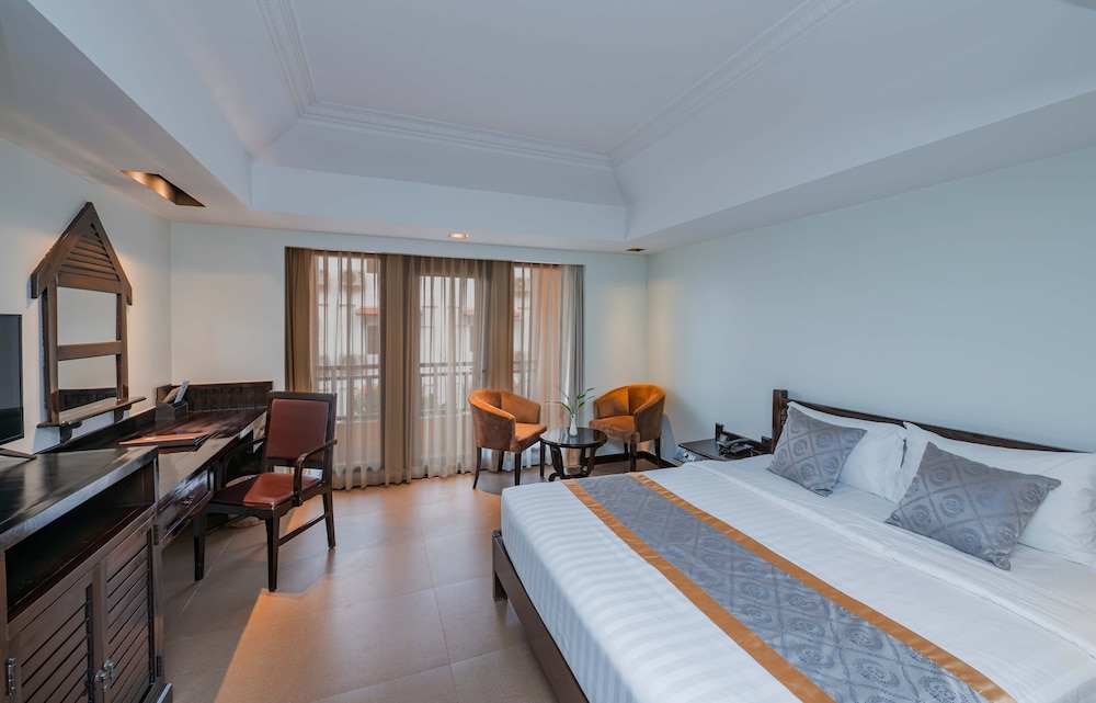 Deluxe Double Room, 1 King Bed - Photo 1