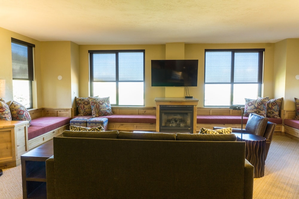 Condo, 1 Bedroom