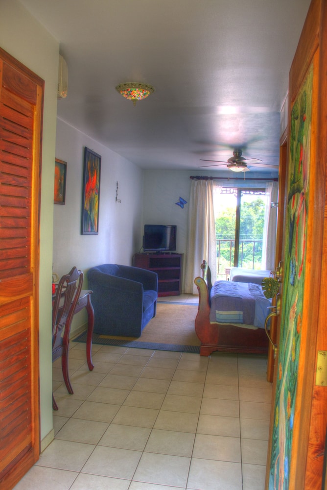 Family Room, 1 Bedroom, Balcony, Lake View