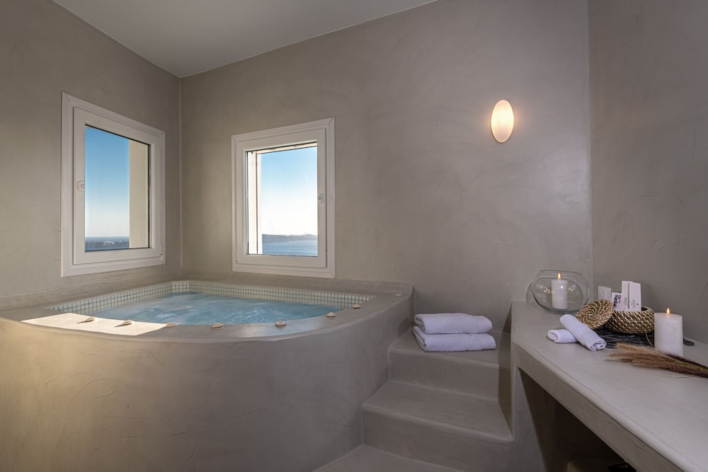 Aqua Marine Suite - Photo 10