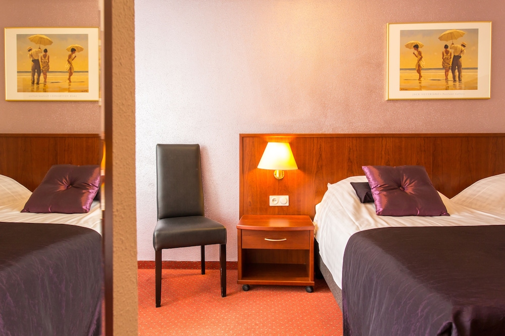 Small Double Room photo 2