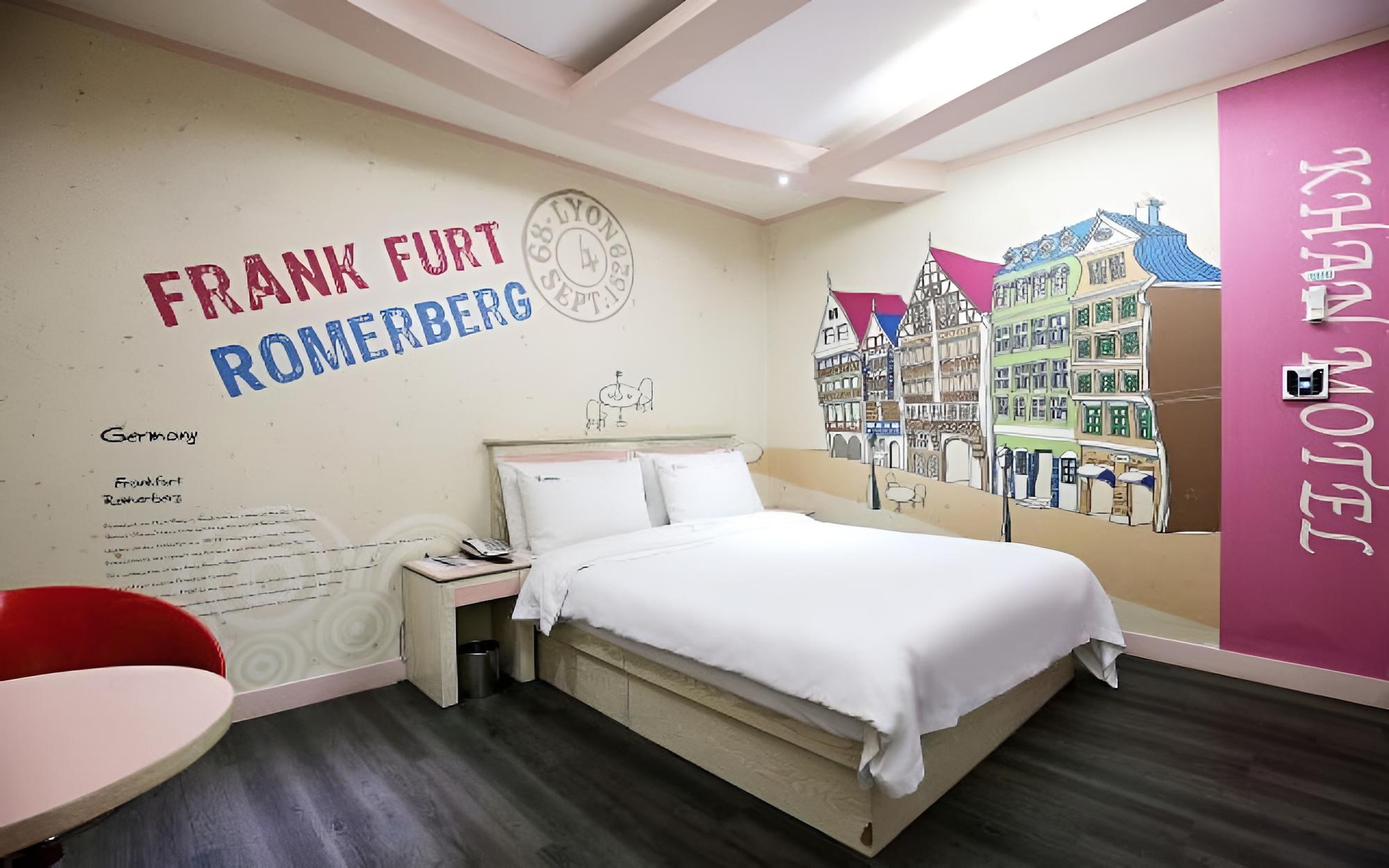 Room (Deluxe B (tub+double Netflix)) - Photo 4