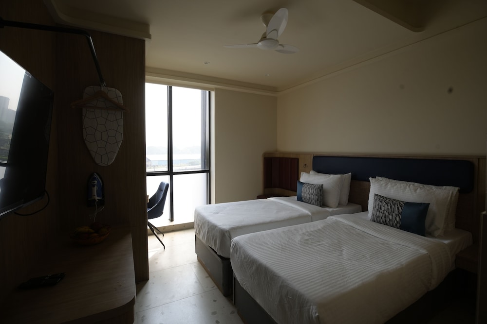 Basic Twin Room