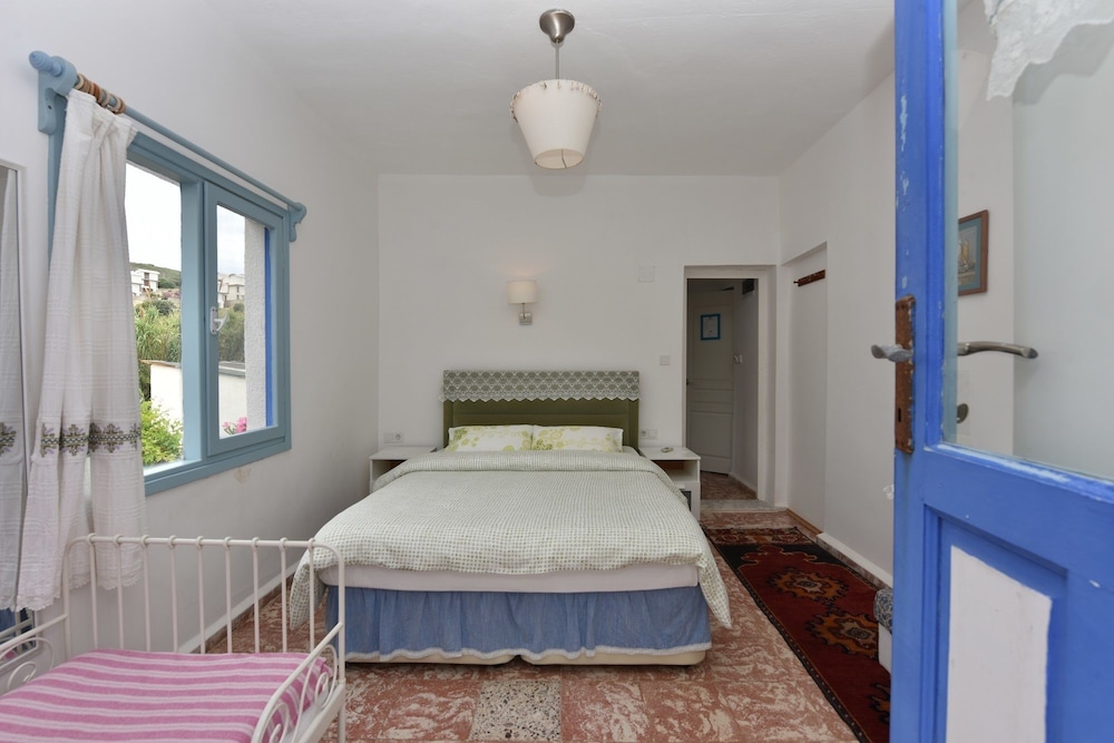Family Room, 2 Bedrooms, Non Smoking photo 1