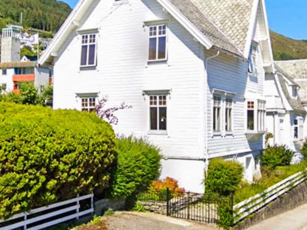 House photo 1