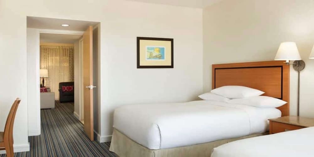 Suite, 2 Double Beds - Photo 1