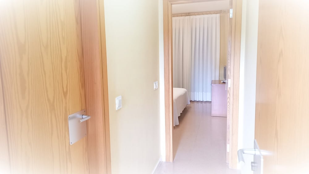 Double or Twin Room, Balcony - Photo 1