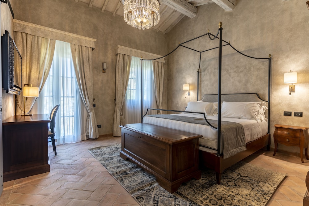 Pool Premium Suite - Photo 5