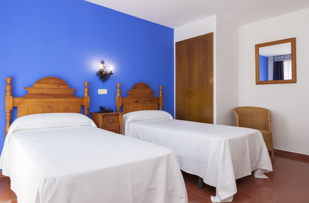 Basic Economy Double Room - Photo 6