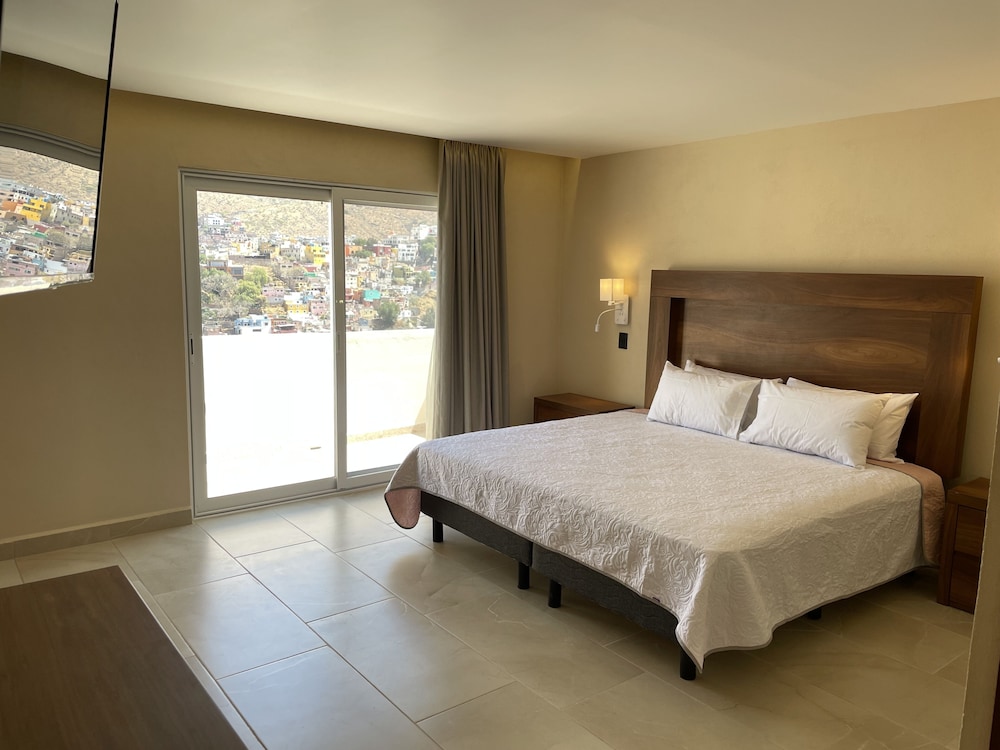 Superior Double Room, 1 King Bed, Balcony, City View