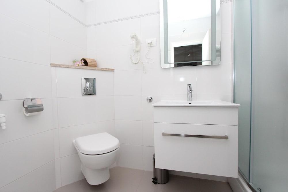Apartment, 2 Bedrooms - Photo 7