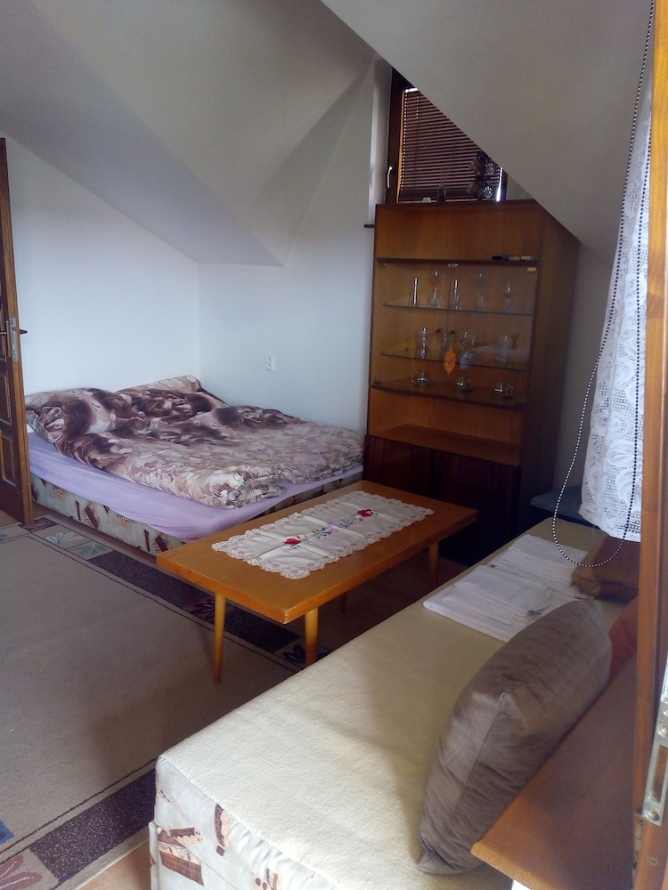 Apartment photo 3