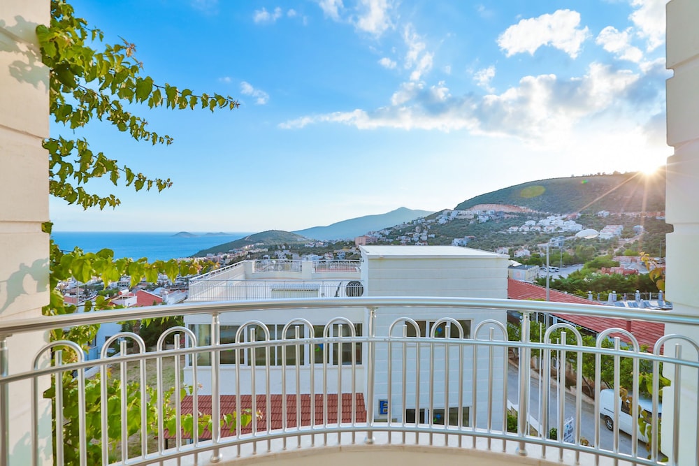 Deluxe Double or Twin Room, Sea View photo 2
