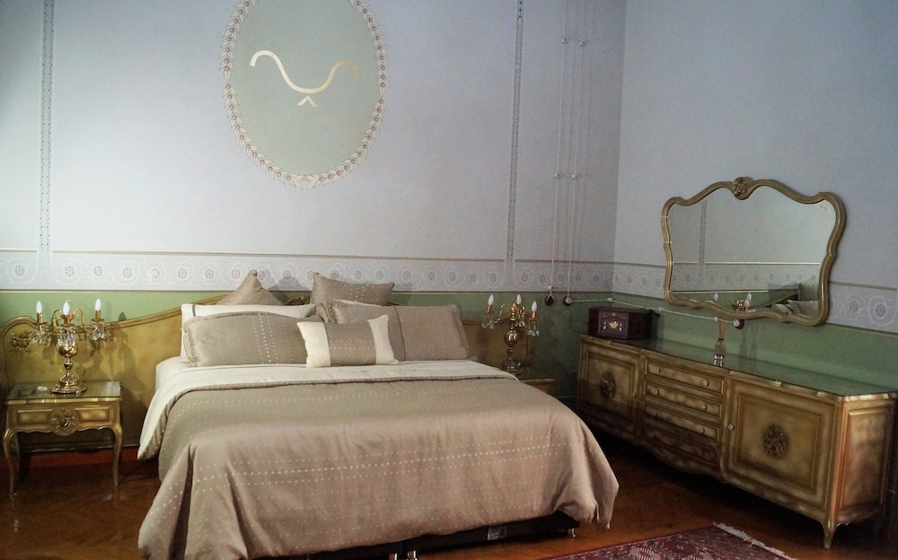 Royal Suite, 1 Bedroom, Ensuite, Tower photo 2