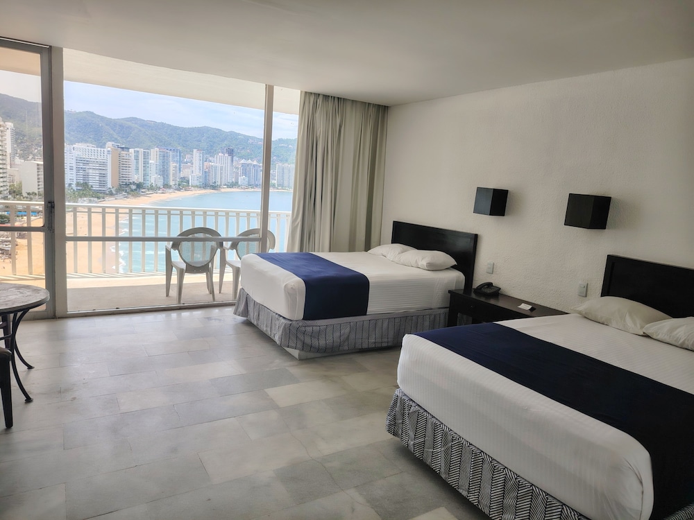 Standard Room, Beach View photo 1