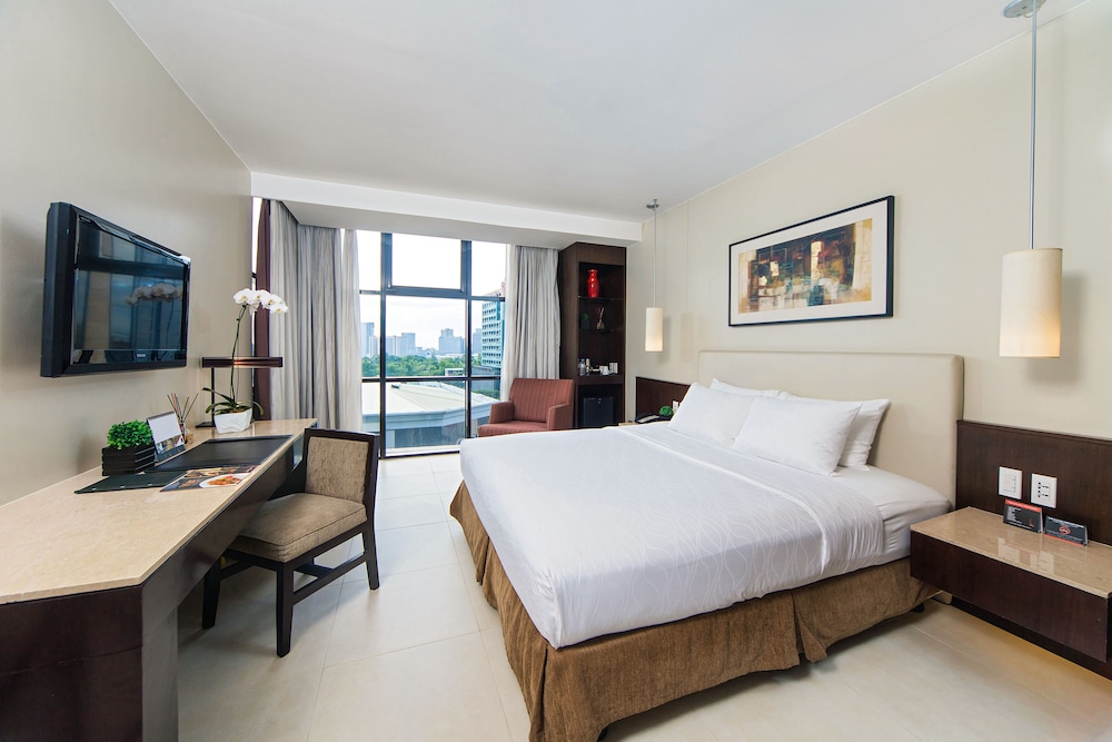 Standard Room, 1 Bedroom, Non Smoking - Photo 1